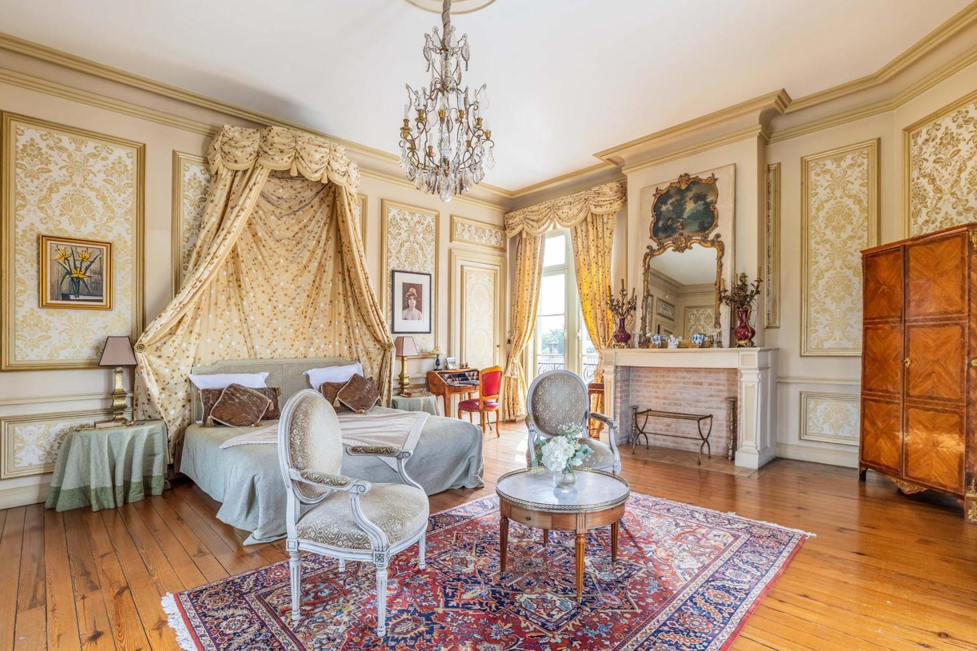 Chateau Pape Clement Pessac Bagian luar foto